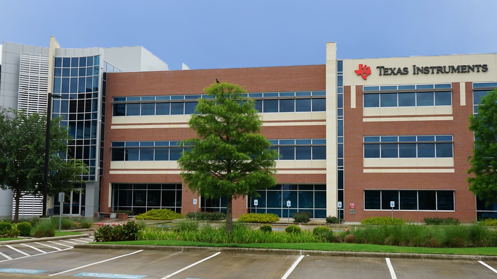 Texas Instruments | Build-to-suit office building