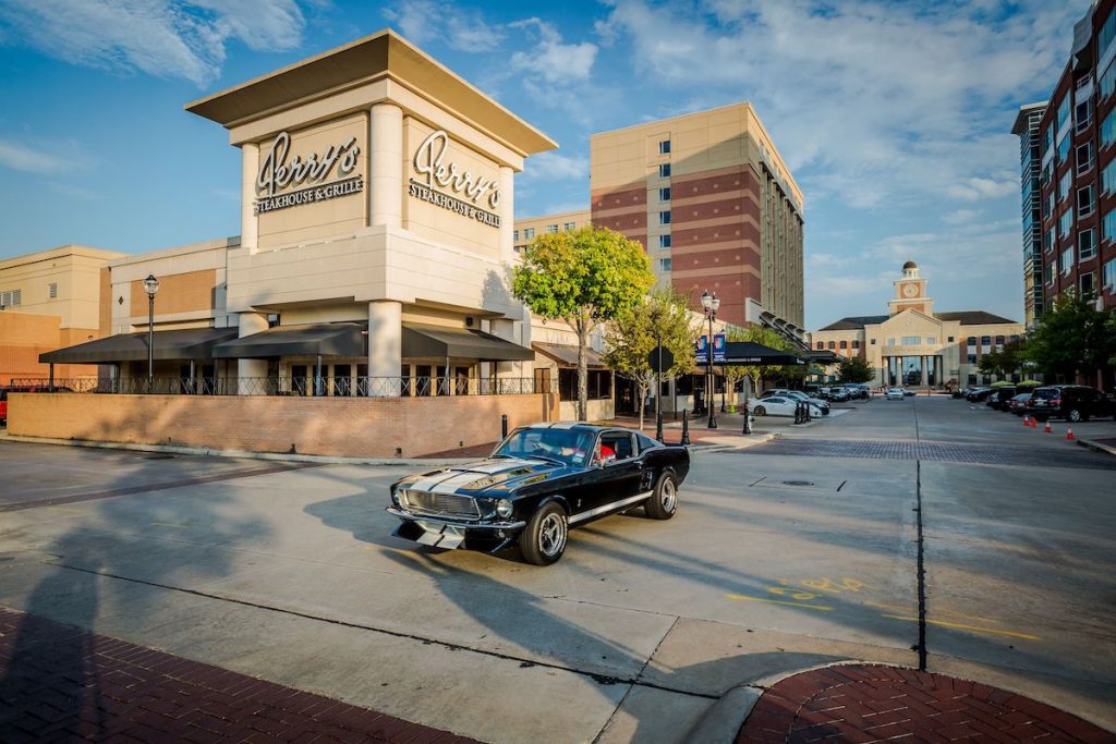 Retail street view showing Perry's Steakhouse in Sugar Land Town Square